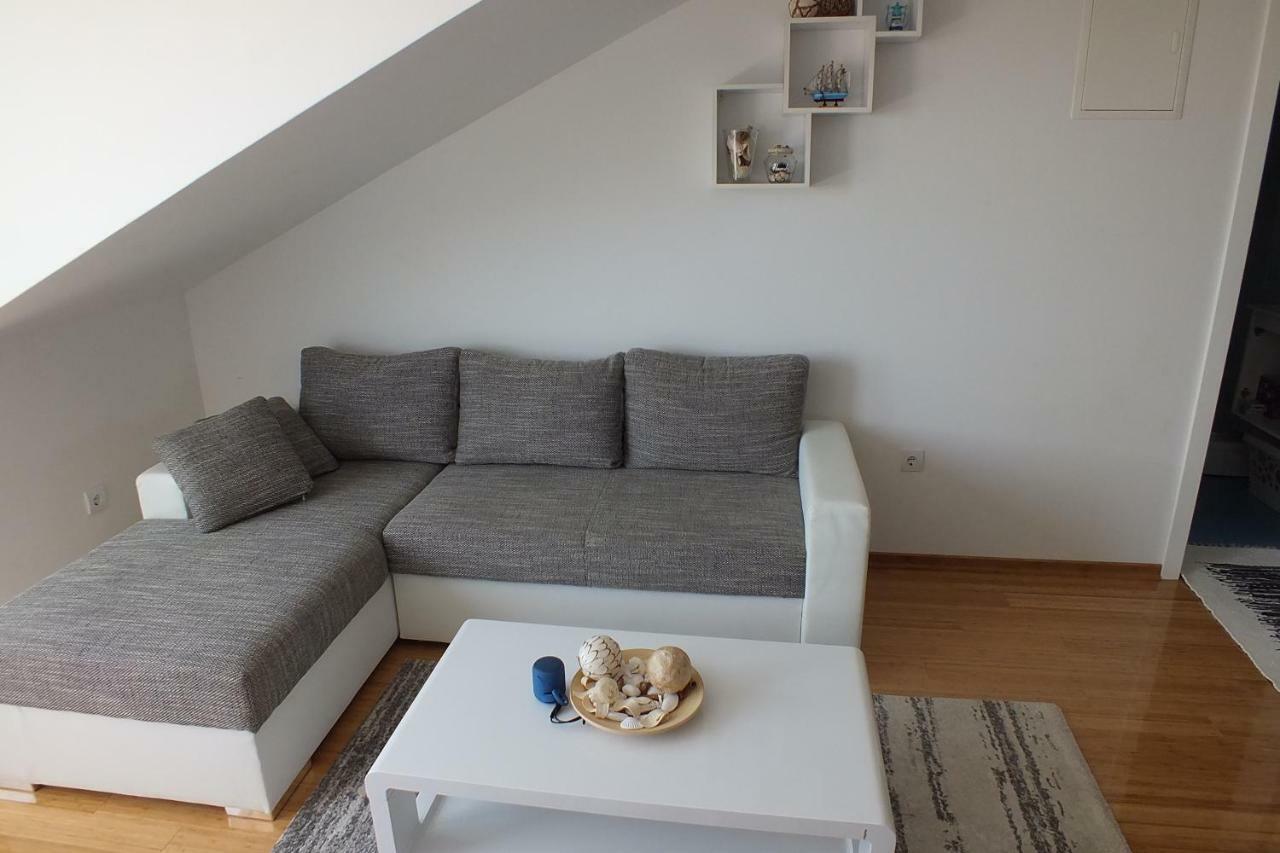 Apartment Silvija Novaglia Esterno foto